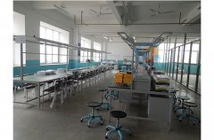 电子焊接手艺实训室